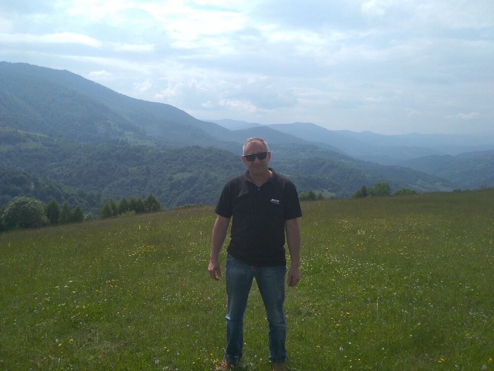  23915298  Petro, 55 ,    