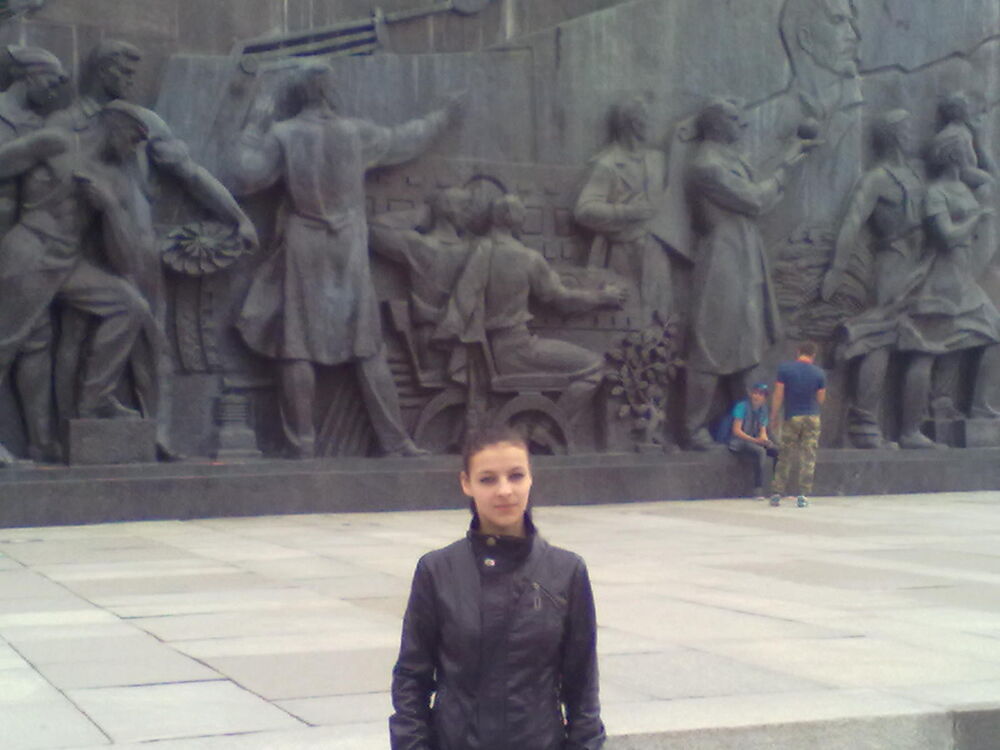  8001918  Sergei, 35 ,    