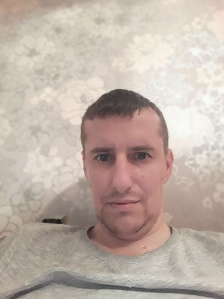  46972228  , 41 ,    