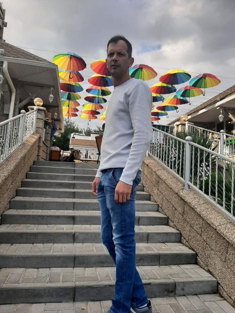  33349248  Nik, 43 ,    
