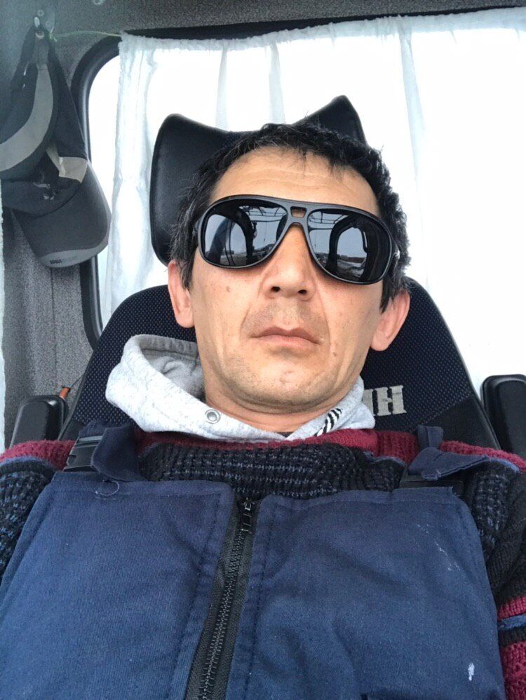  34276908  Mukhiddin, 45 ,    