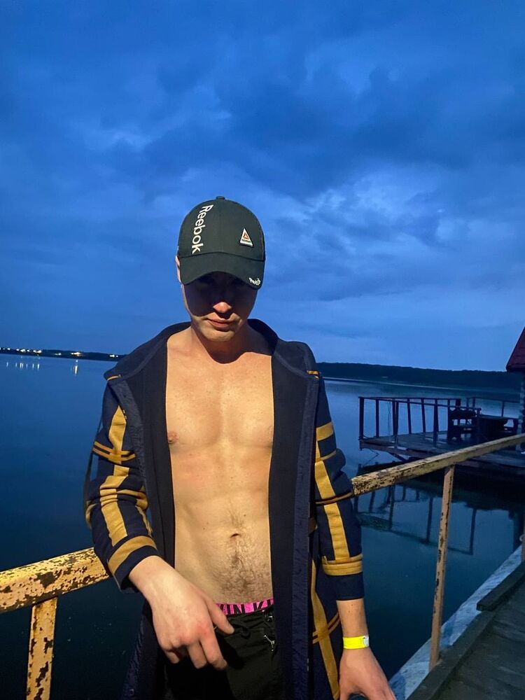  53629828  Alexandro, 30 ,    