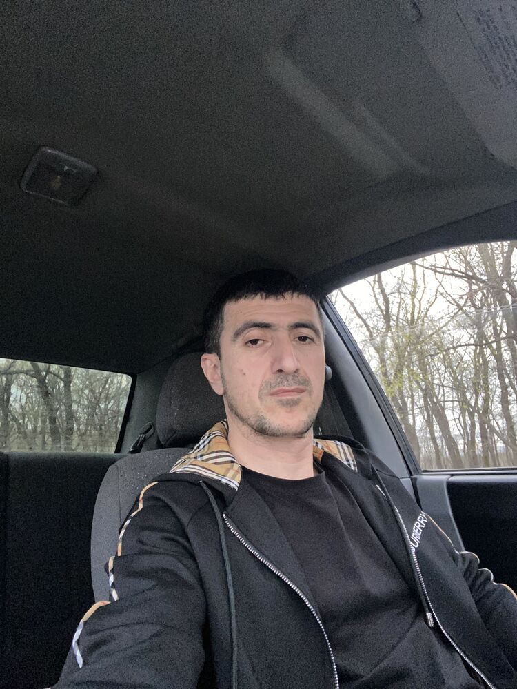  37546068  , 43 ,    --