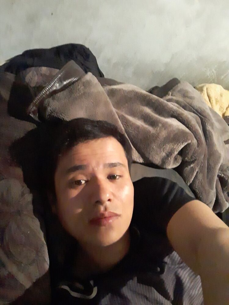  20046688  Abdullo, 37 ,    
