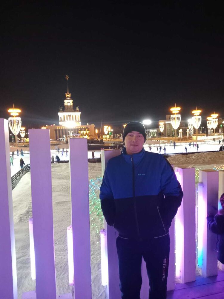 ,   Denis, 32 ,   ,   