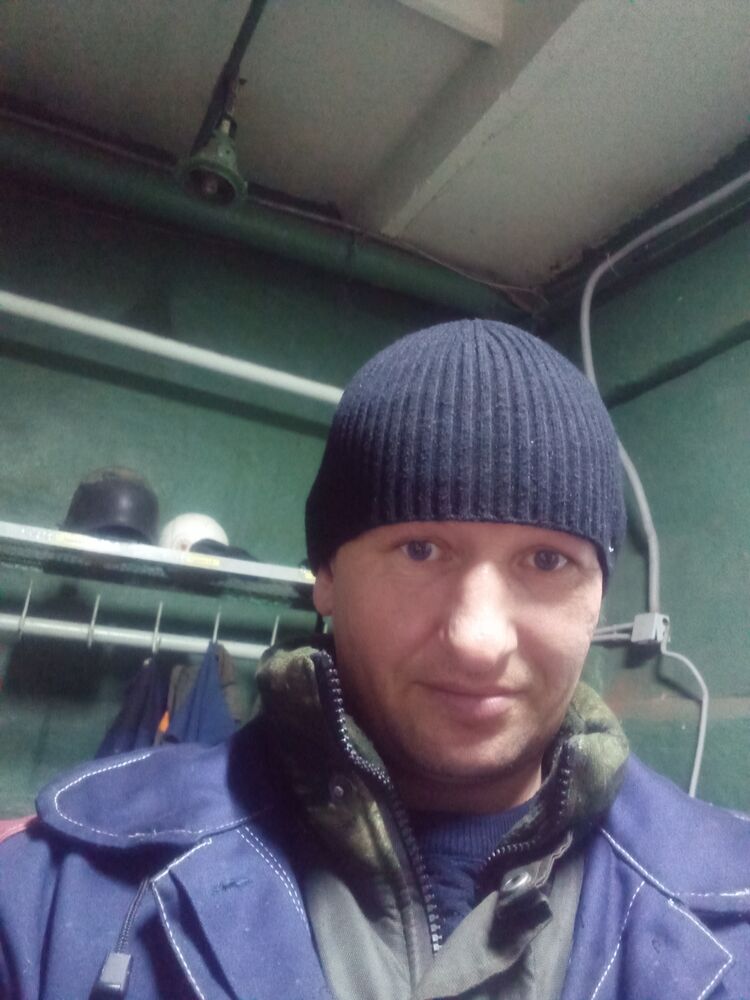  48084648  , 44 ,    