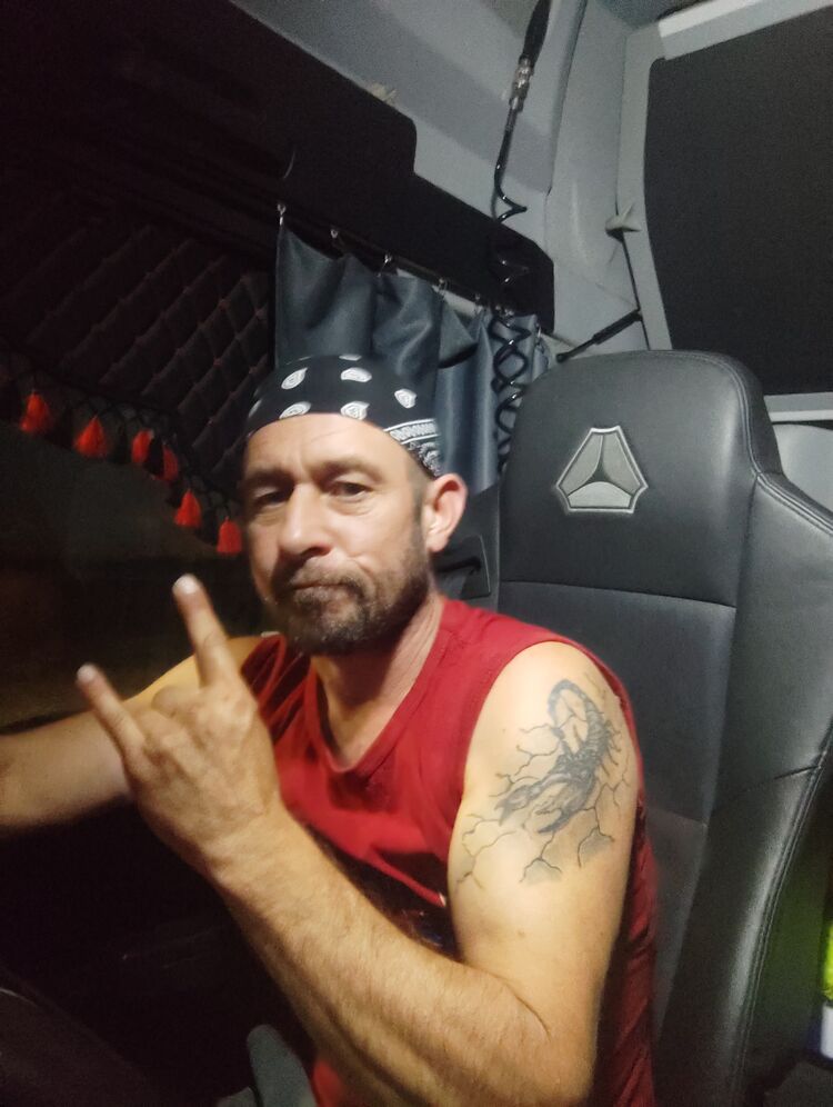  48031598  , 43 ,    