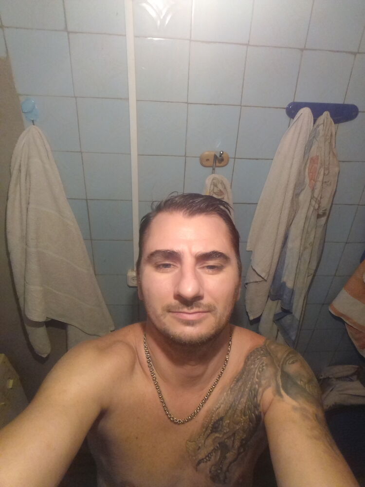  28981748  , 41 ,    