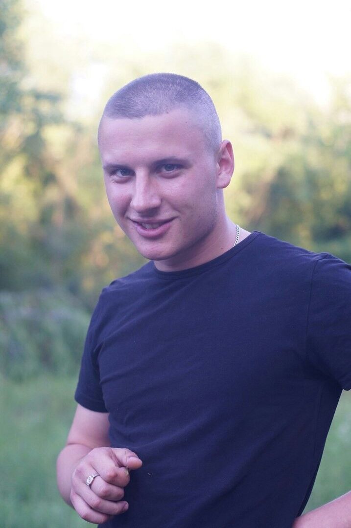  8497108  Vladislav, 29 ,    