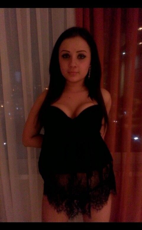  4439708  Alina, 32 ,    