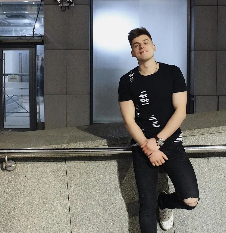 ���� 43887118 ������� �����, 32 ����, ���� ���������� � �����-����������