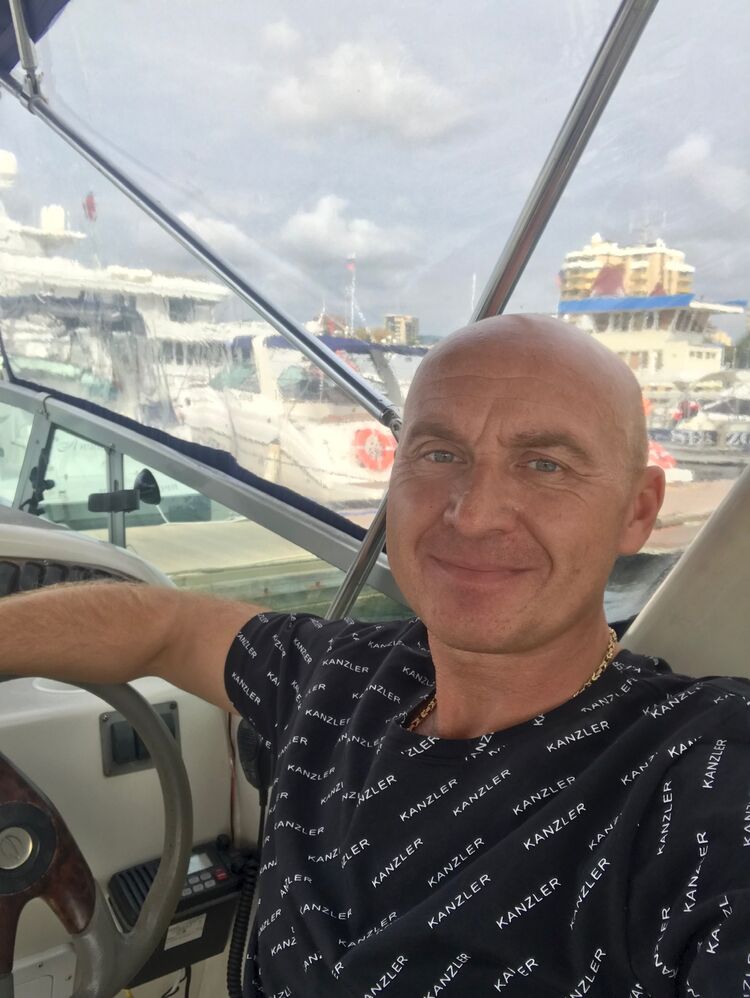  --,   , 51 ,     , c 