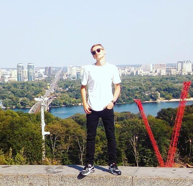  18839448  Jarvik, 24 ,    