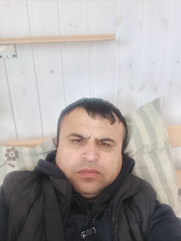  32832638  , 40 ,    