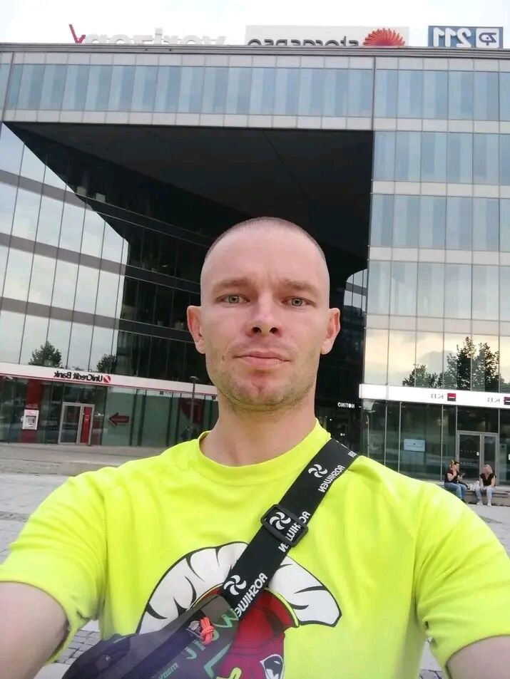  51564828  , 39 ,    Kladno