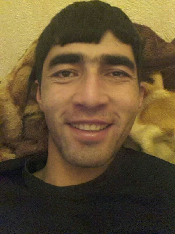  15743898  Diyor, 37 ,    