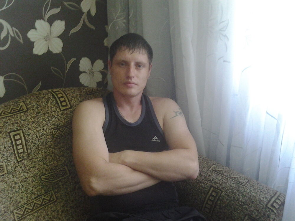  4407058  Dima, 41 ,    