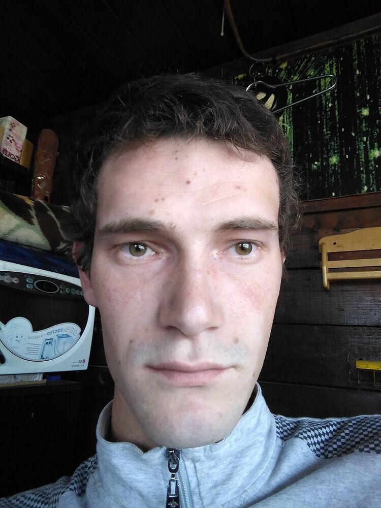  -,   Alexander, 30 ,   ,   , c 