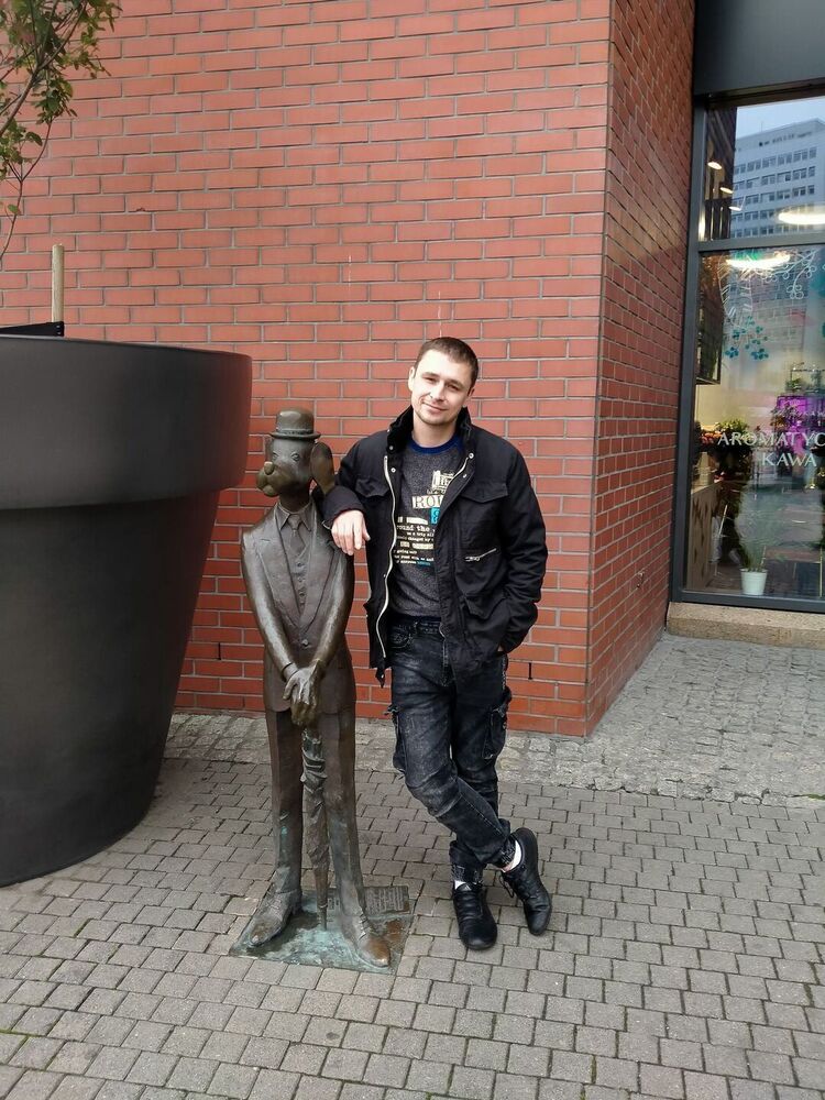  24186578  Serge, 39 ,    