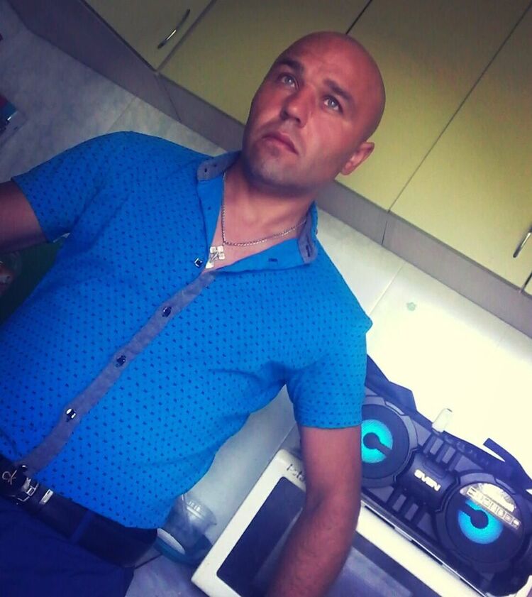  38752508  Nik, 41 ,    