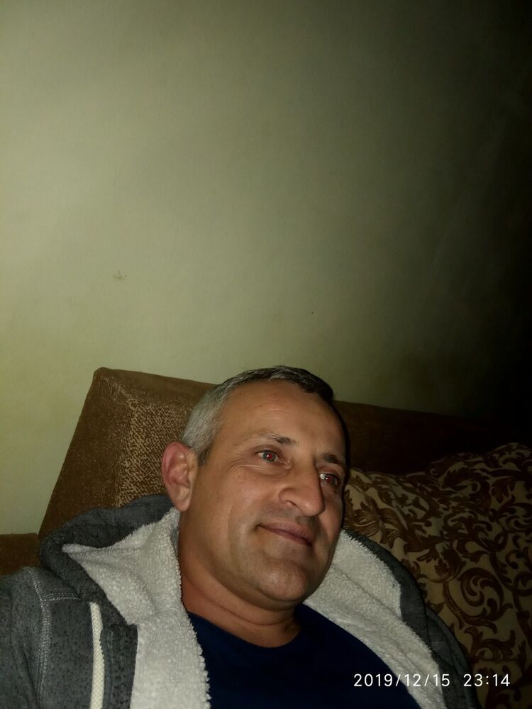  18431718  , 41 ,    