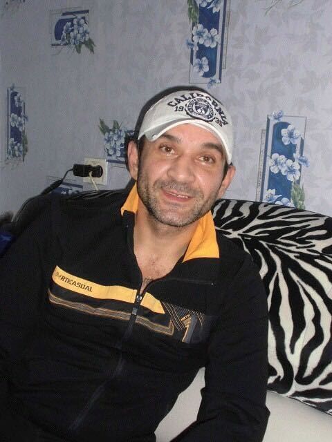  9336298  Vito, 49 ,    