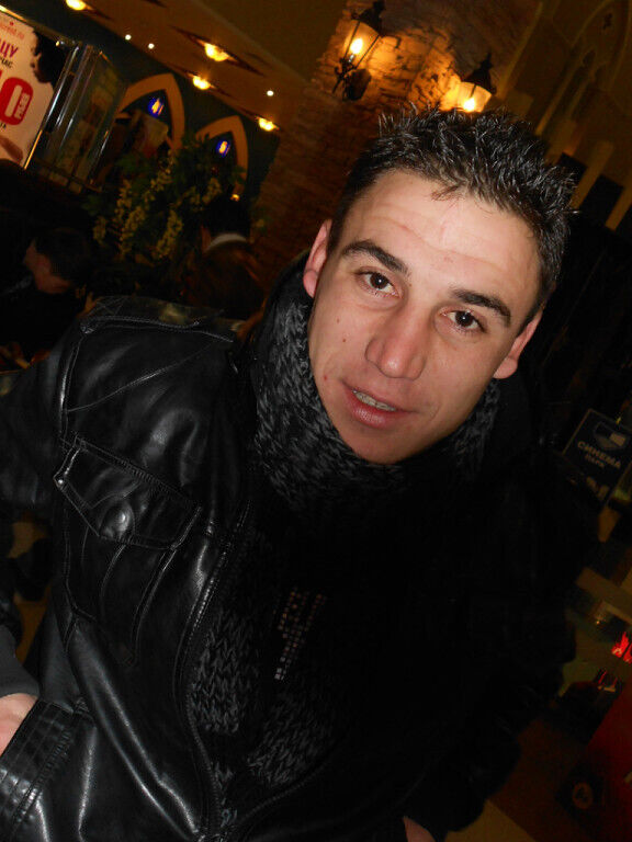  45161278  , 34 ,    -