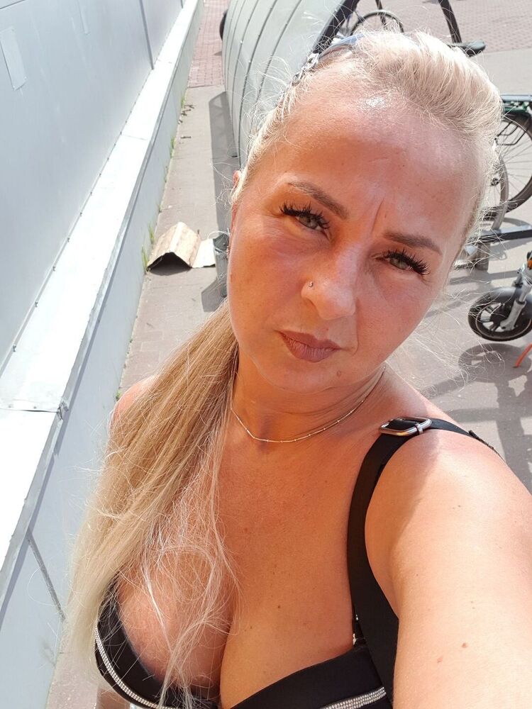  52556988   , 48 ,    