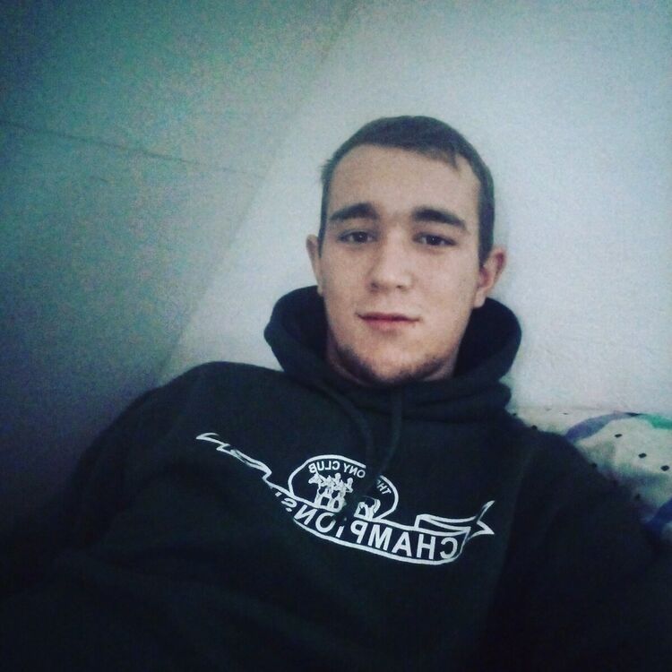  ,   Ihor, 25 ,  