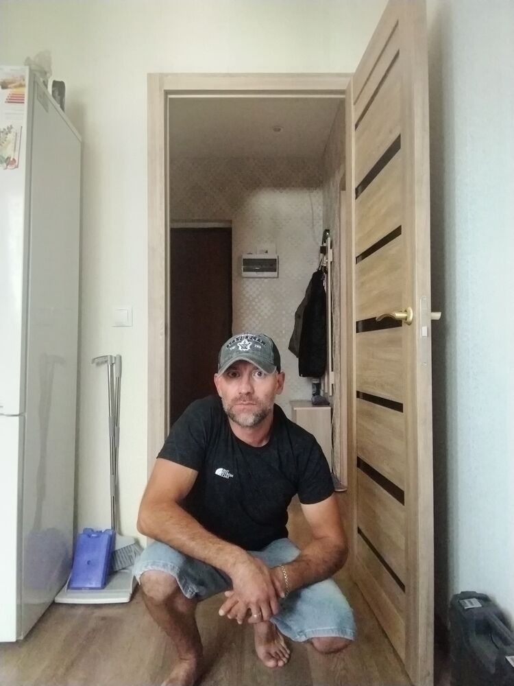  52757558  Pavel, 39 ,    