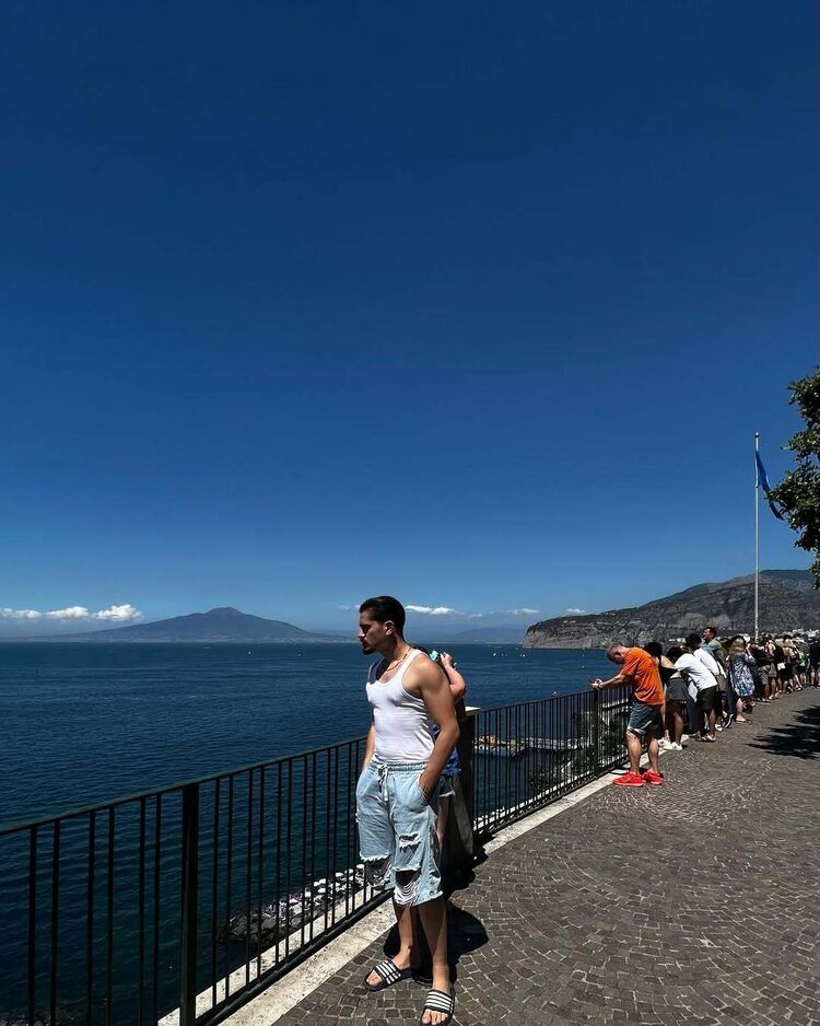 ���� 52469488 ������� �����, 32 ����, ���� ���������� � ������