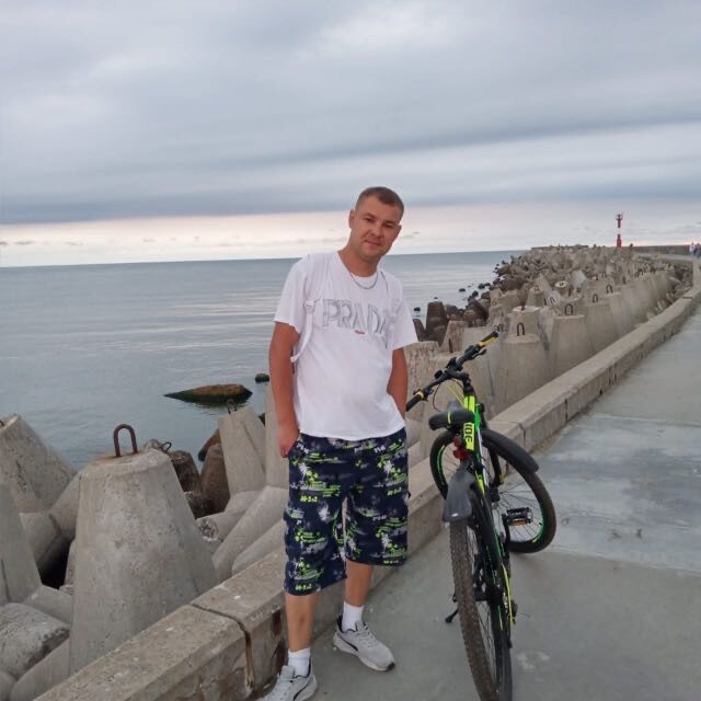  ,   Andriano, 40 ,   ,   , c 