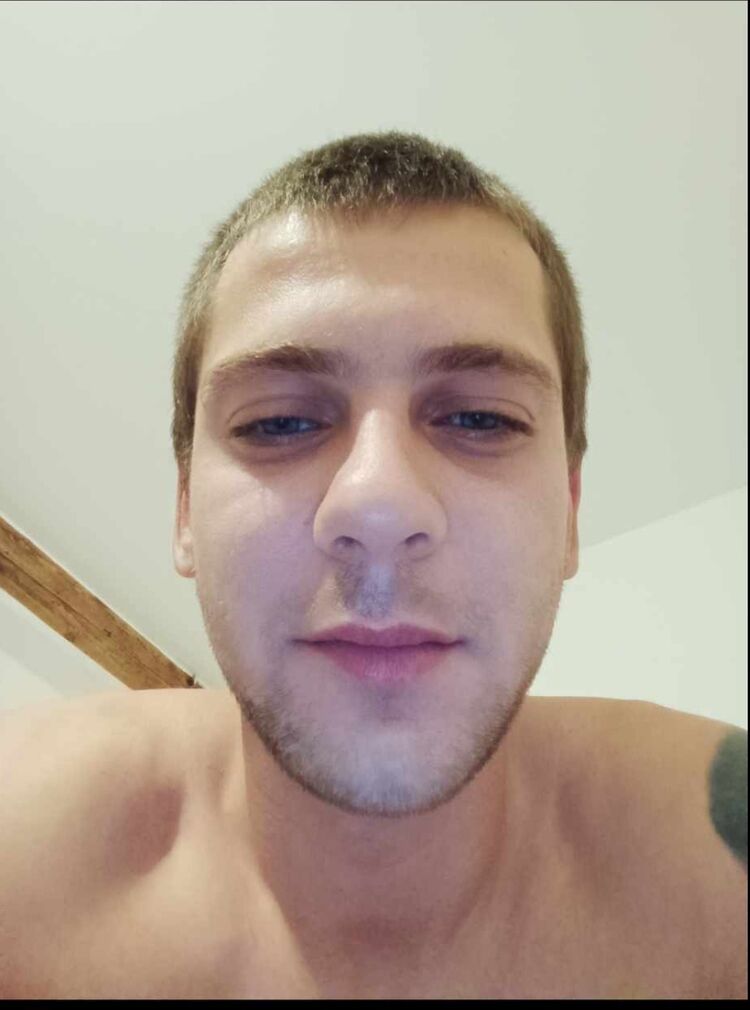  52987358  Catalin, 25 ,    