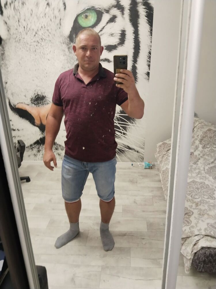  53332668  , 40 ,    