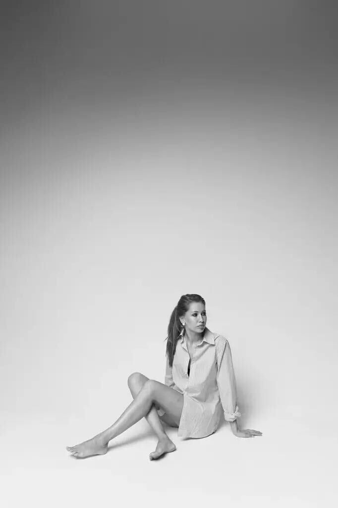  52718278  Julia, 36 ,    