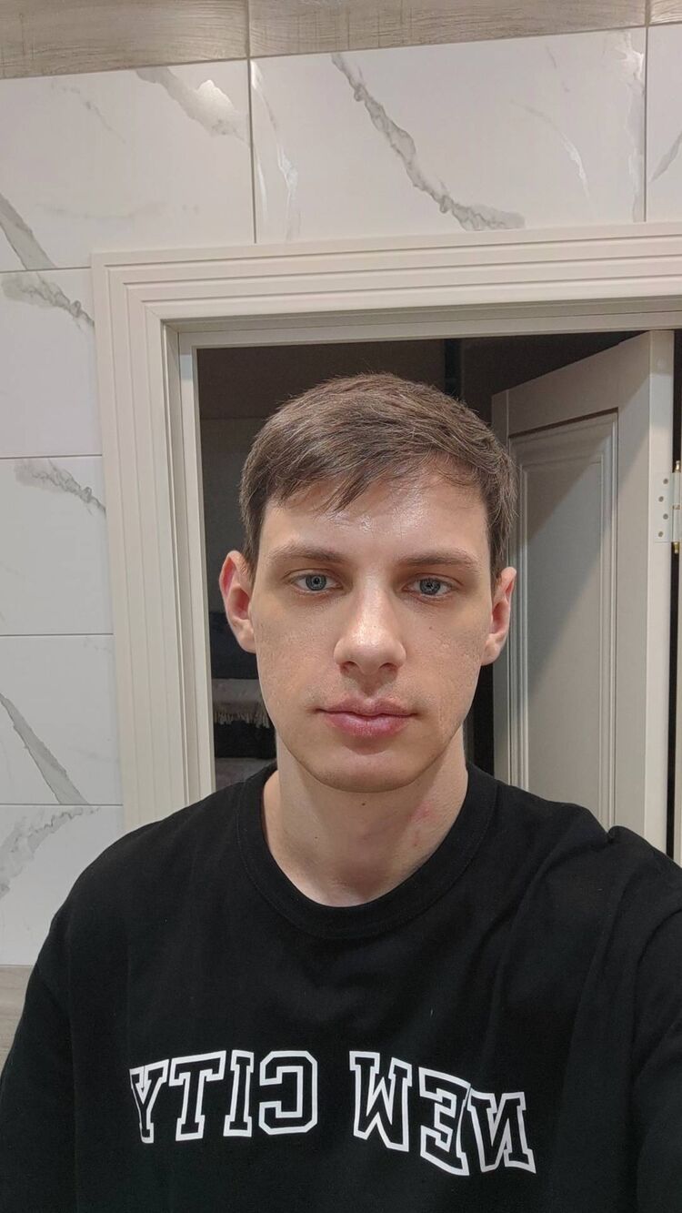  52811368  Ivan, 29 ,    