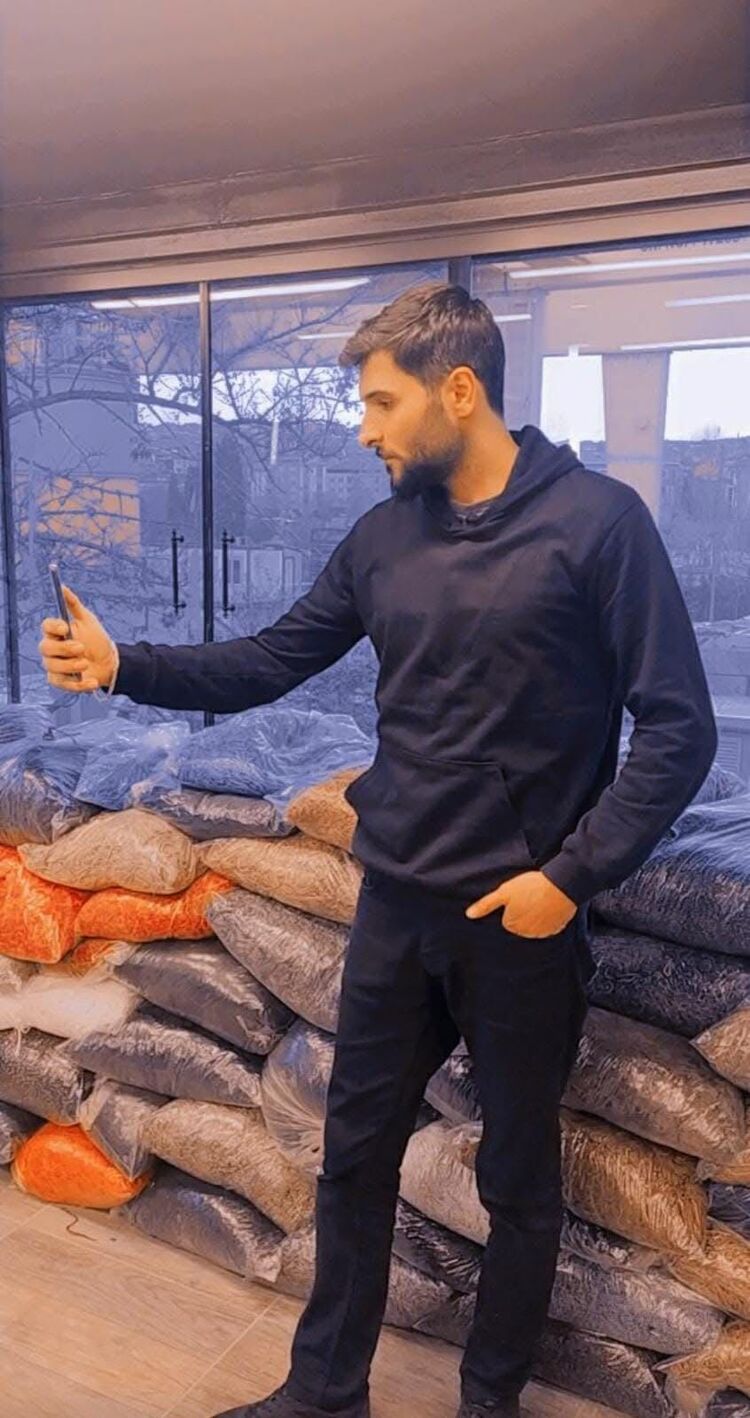  ,   Rustam, 35 ,   c 