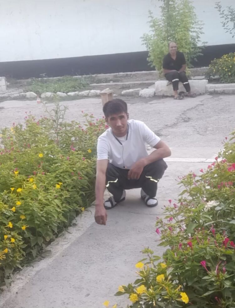  45649238  , 32 ,    
