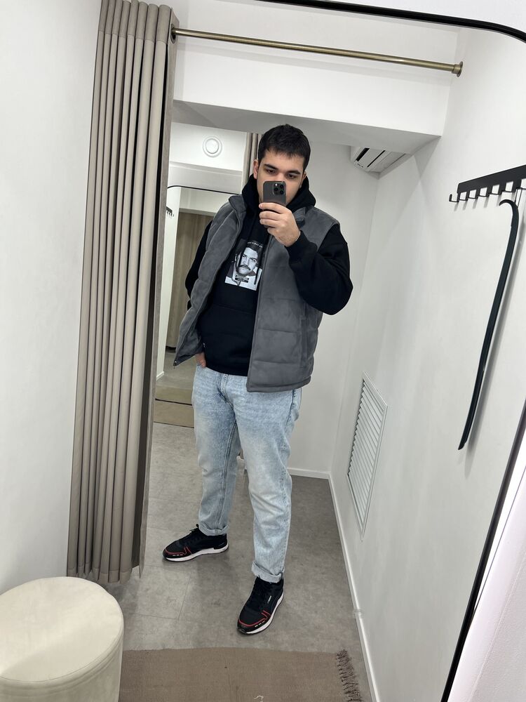 37735458  , 23 ,    --