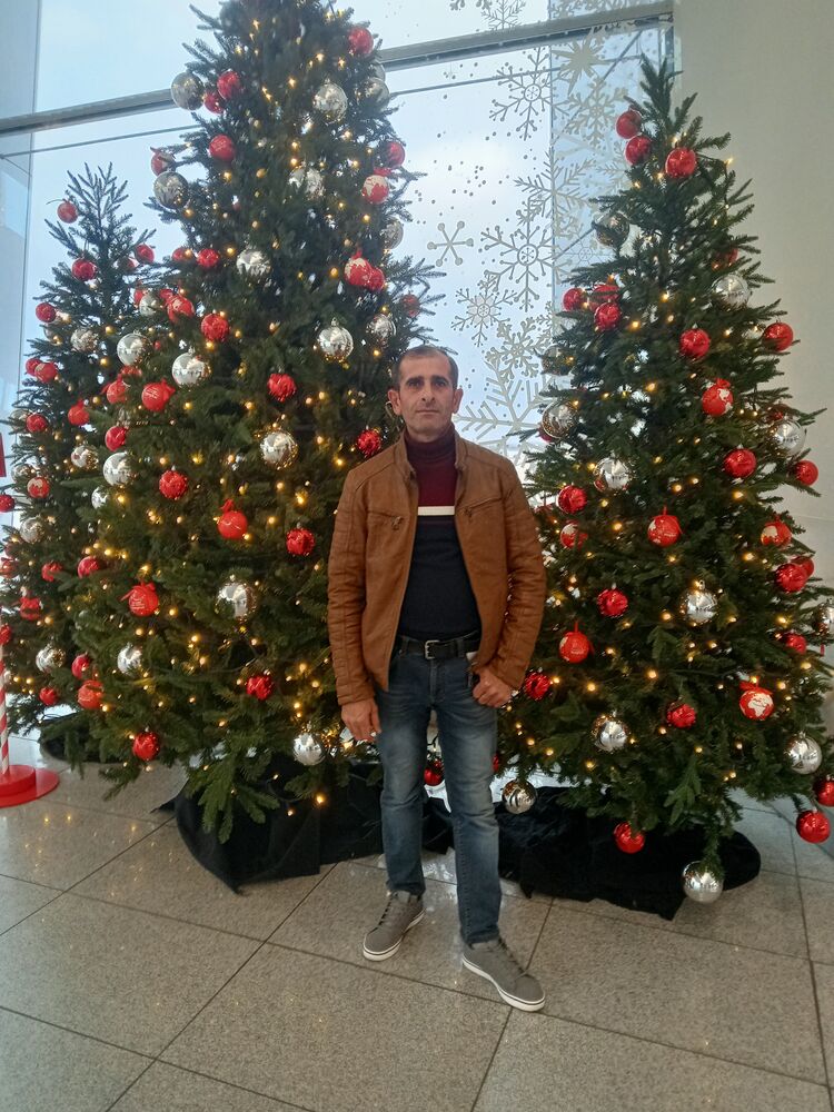  Antwerp,   Elxan, 48 ,   ,   