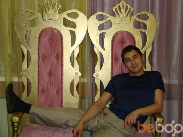  ,   Hasris, 44 ,  
