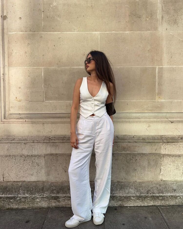  39139678  Polina, 29 ,    