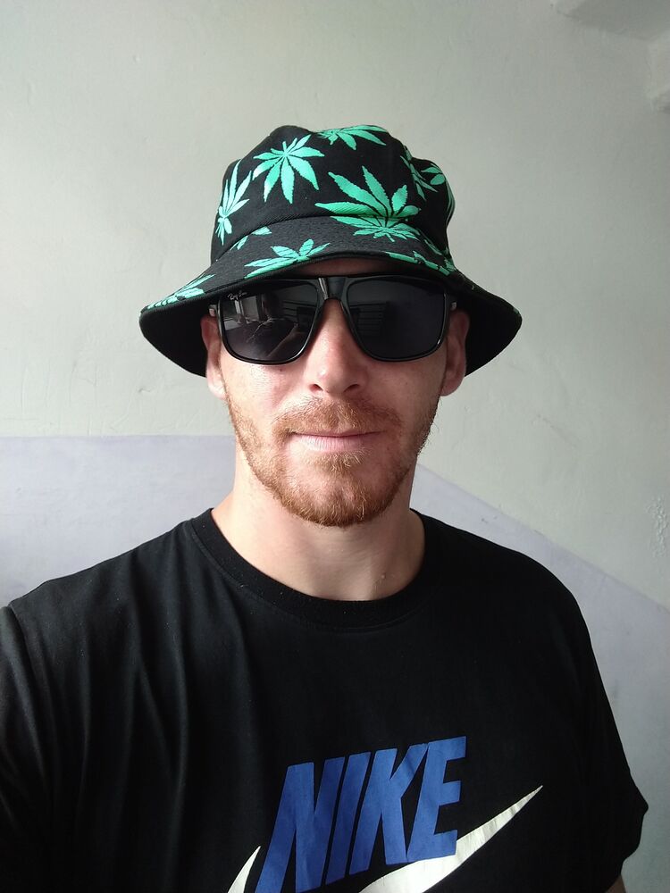  28514308  Vlad, 29 ,    