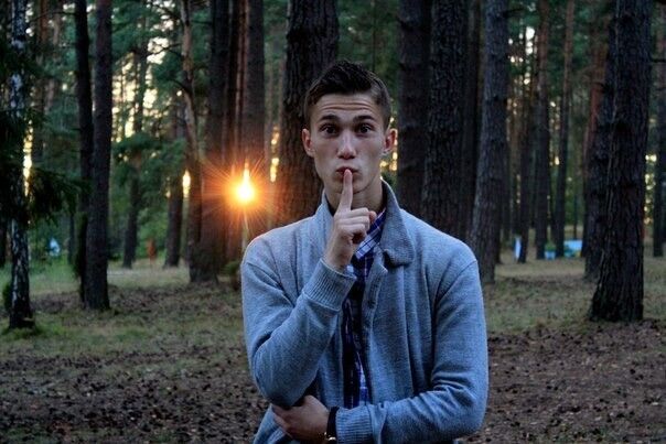  8254628  Anton, 32 ,    