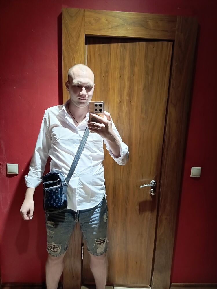  37050548  , 27 ,    