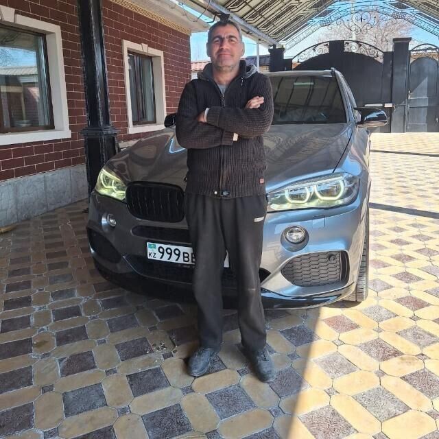  54403318  Arthur james, 55 ,    