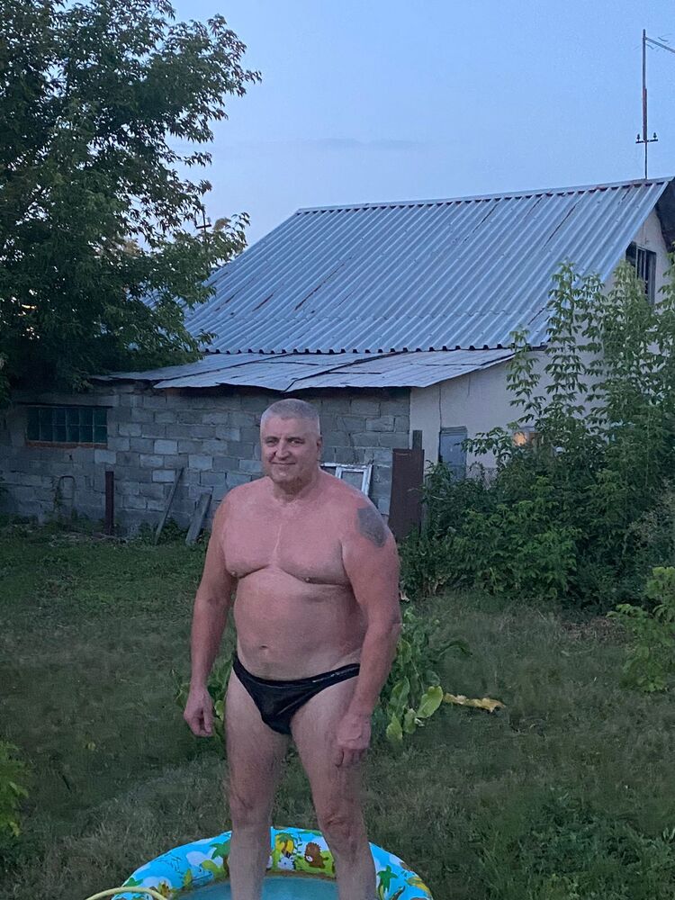  36706048  , 57 ,    