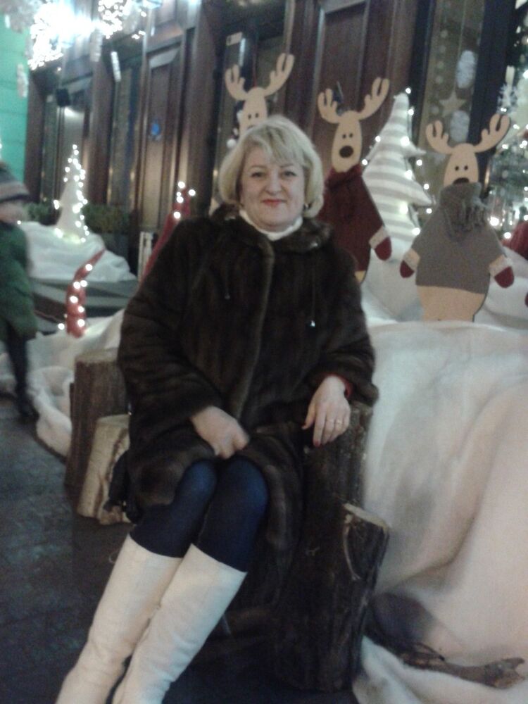  7573568  Anna, 54 ,    