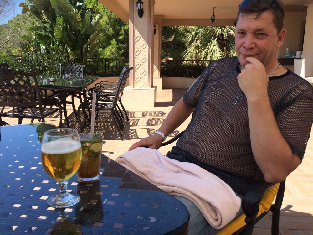  40333138  Oleg, 55 ,    