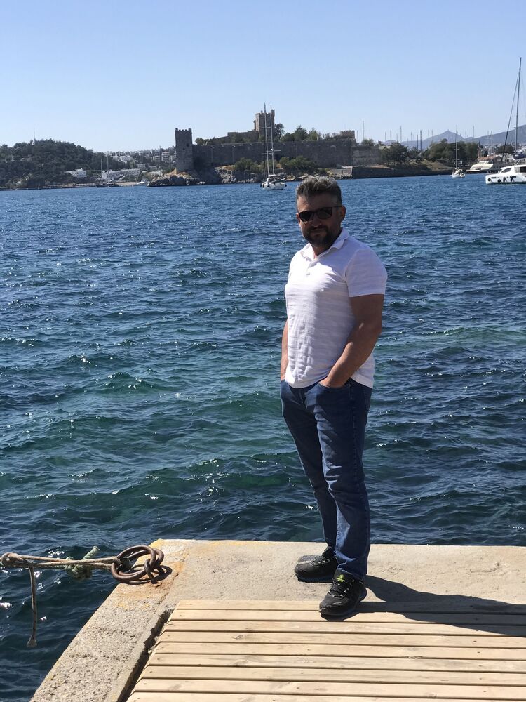  44877168  Irfanbaykrra, 40 ,    